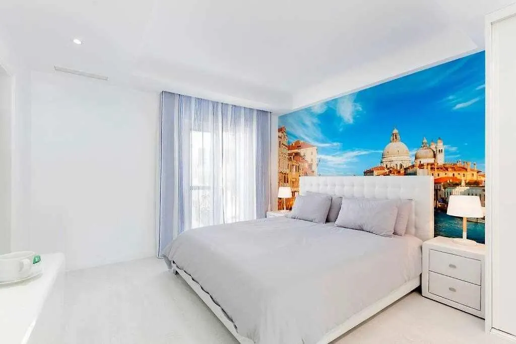 Puerto Banus Penthouse Apartment K1 ماربيا